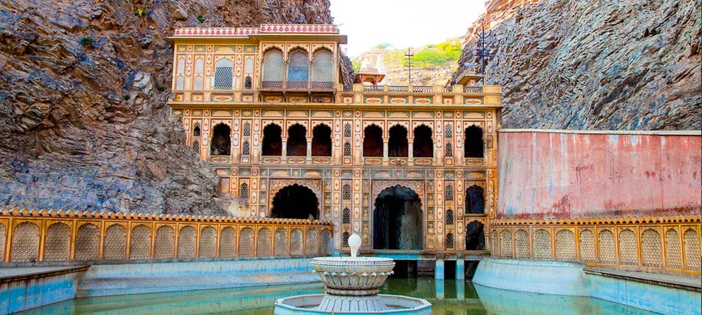 Sanctuaries and Spiritual Sites Tour of Jaipur